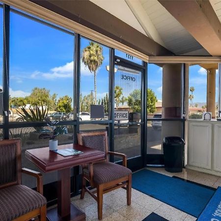 Americas Best Value Inn Redlands San Bernardino מראה חיצוני תמונה
