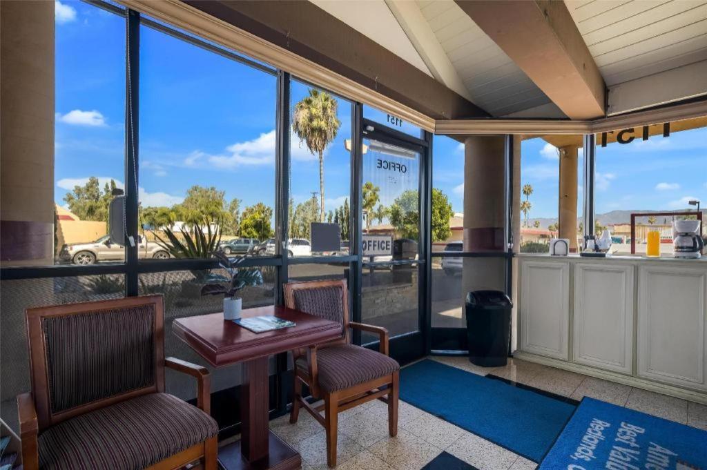 Americas Best Value Inn Redlands San Bernardino מראה חיצוני תמונה