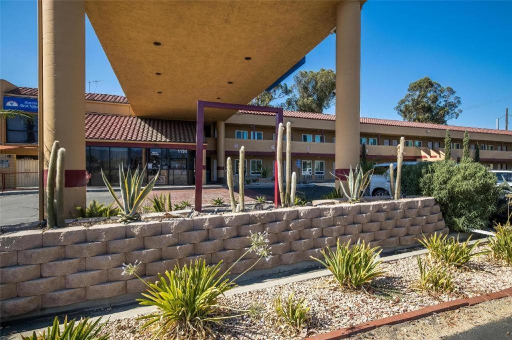 Americas Best Value Inn Redlands San Bernardino מראה חיצוני תמונה